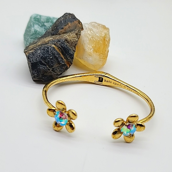 Rare! Kate Spade "SUNSET BLOOMS" Open Hinged Bangle w Aurora Borealis Blooms! π - Picture 4 of 13